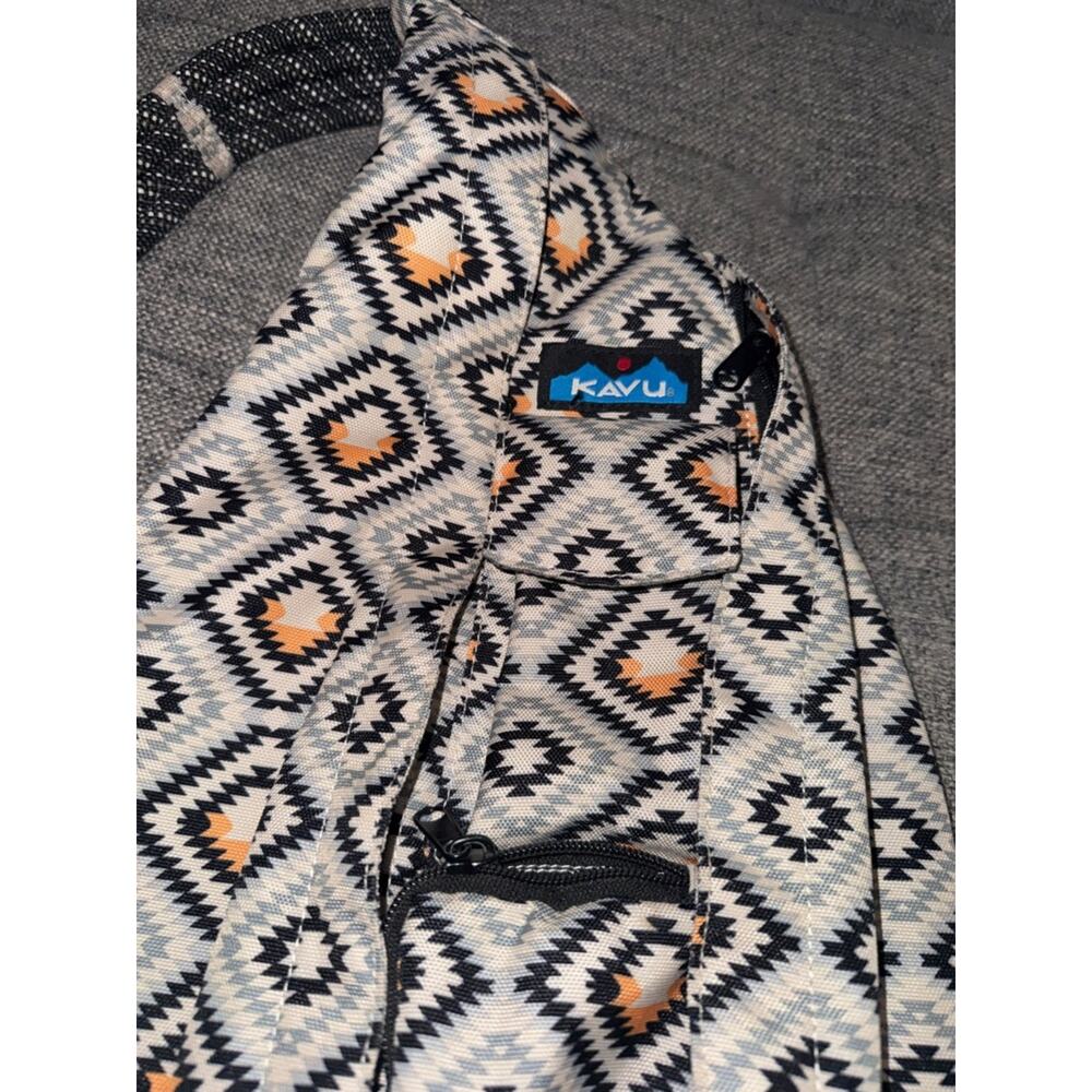 Kavu rope bag sling bag adjustable straps multi pockets Aztec prints - Picture 2 of 7